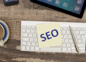 آموزش کامل نوشتن کپشن یوتیوب: 11 مورد ضروری، سوالات متداول و جدول جامع