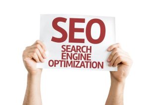 آموزش جذب مخاطب هدف: چکیده ۱۰ تجربه ارزشمند از نی‌نی‌سایت، همراه با سوالات متداول و جدول جامع